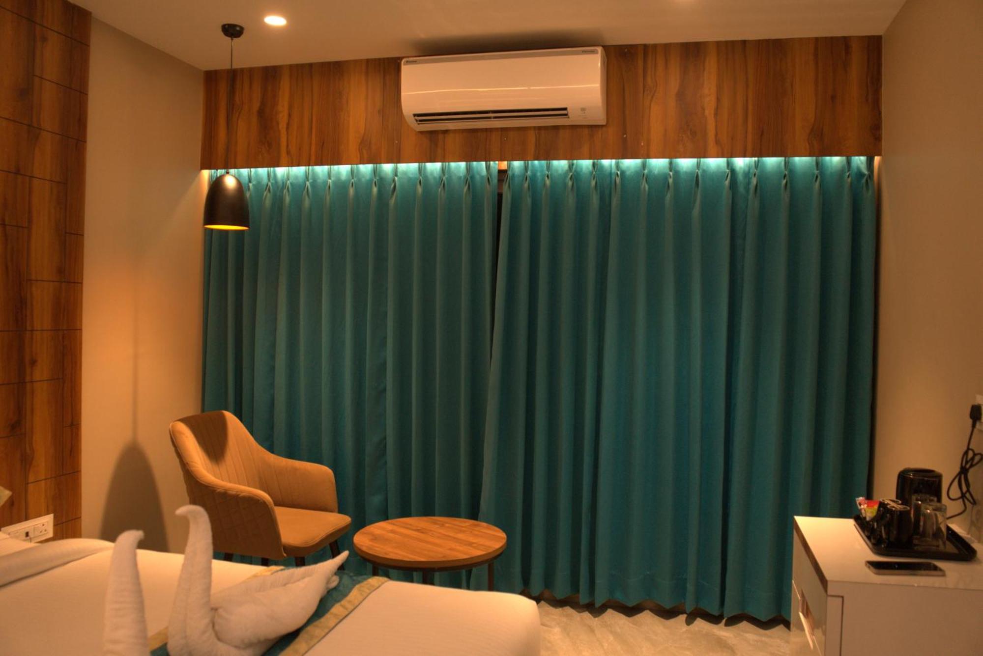 Hotel Tanisha Kishanganj Exterior photo